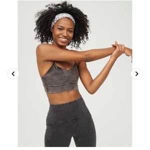 OFFLINE OG RIBBED SPORTS BRA washed black